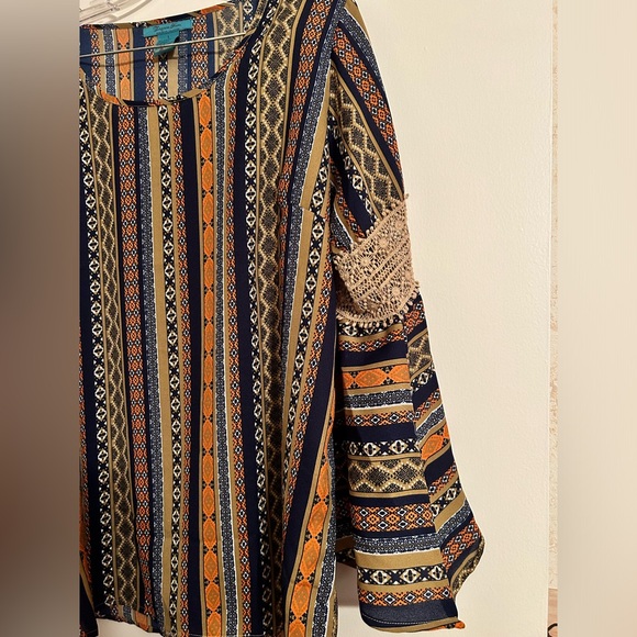 NWOT TURQUOISE HAVEN BOHO TOP SIZE LARGE - Picture 2 of 4